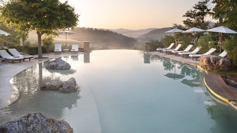 Piscina – Relais Borgo Santo Pietro