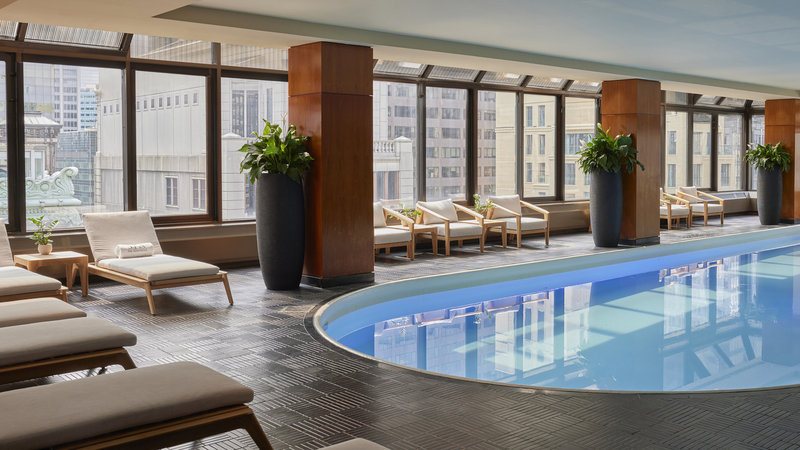 Piscine – The Peninsula New York
