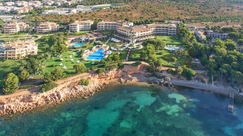 The St. Regis Mardavall Majorque Resort