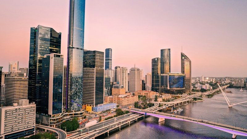 W Brisbane