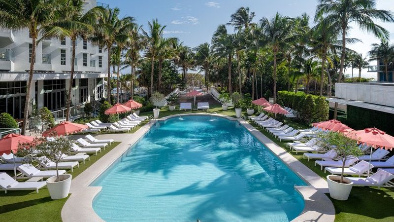 Cadillac Hotel Miami Beach