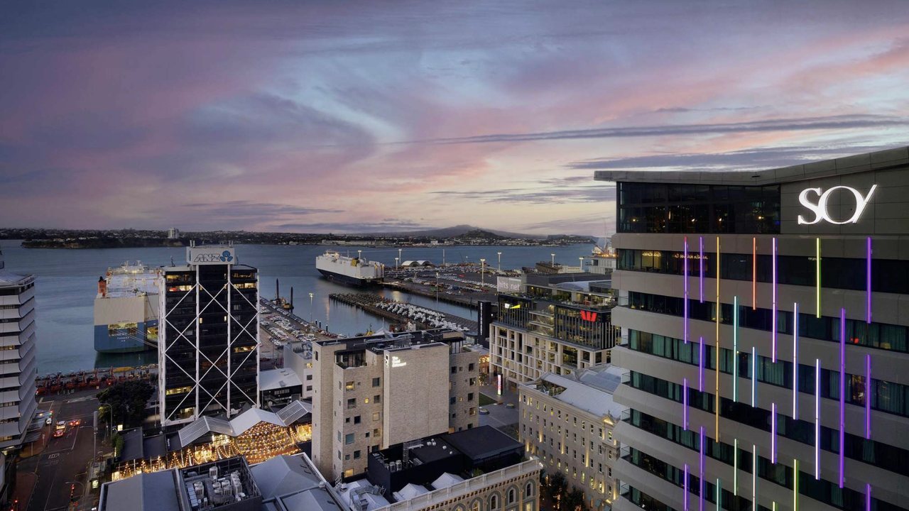SO/ Auckland