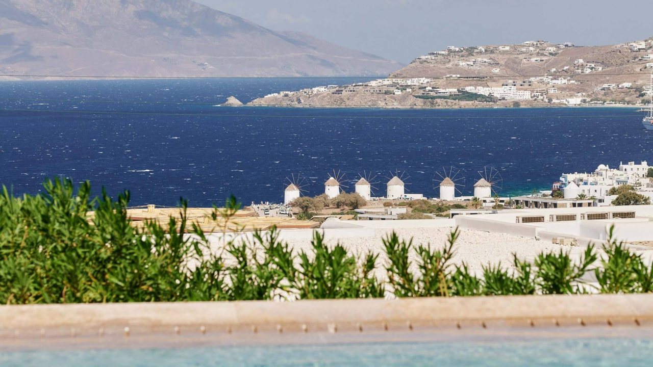 Myconian Naia Luxury Suites