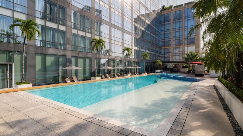 Pool – Fairmont Makati