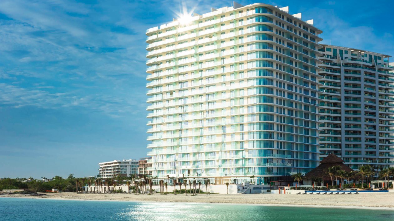SLS Cancun