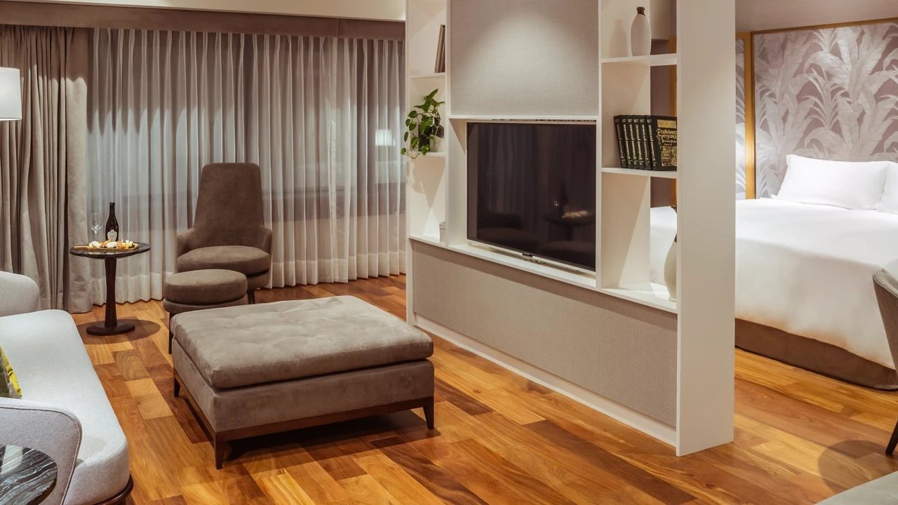 Manto Hotel Lima
