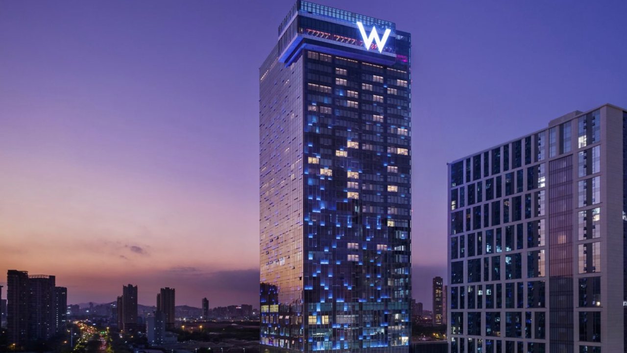 W Xiamen