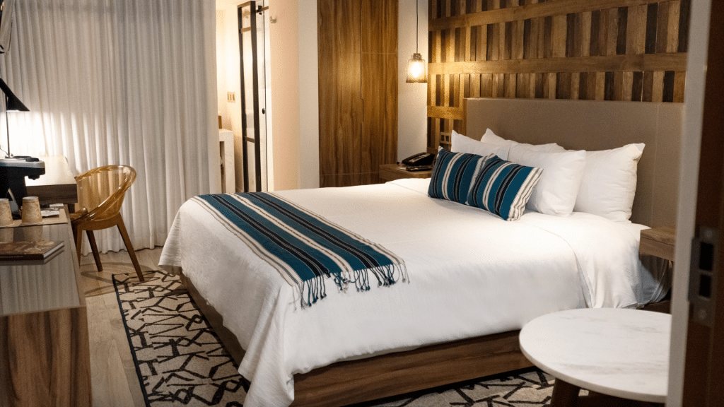 Zimmer & Suiten – Hotel Indigo Guadalajara Expo