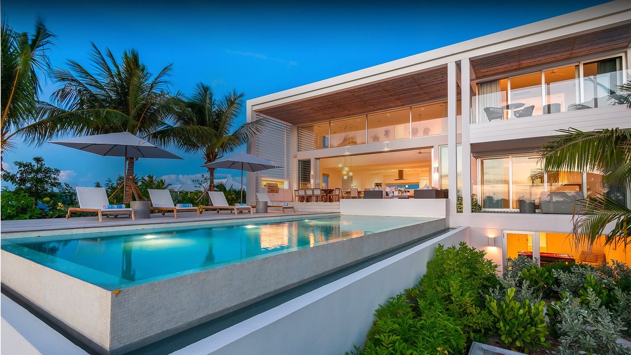 Beach Enclave Grace Bay