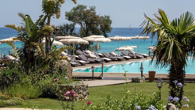 Pool – La Villa del Re Castiadas