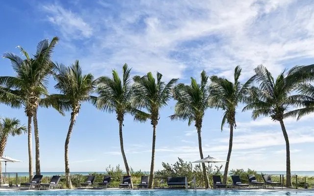 The Carillon Hotel Miami