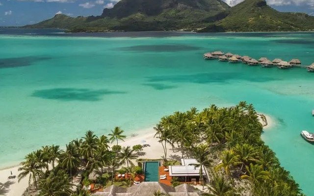 Four Seasons Resort Bora Bora