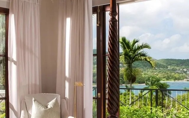 Round Hill Hotel & Villas