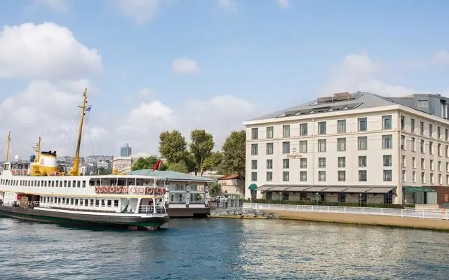 Shangri-La Istanbul Bosphorus