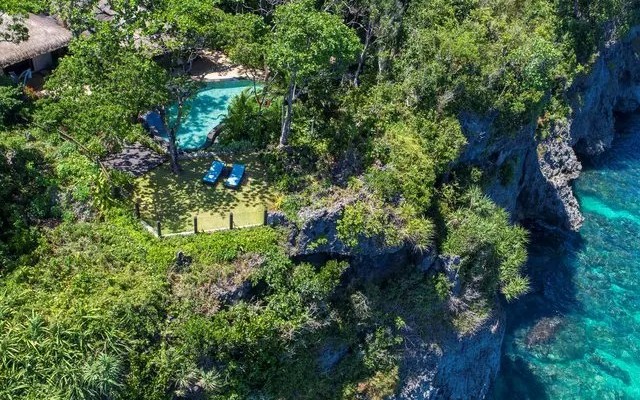 Shangri-La's Boracay Resort