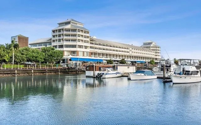 Shangri-La The Marina Cairns