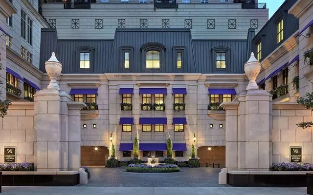 Waldorf Astoria Chicago