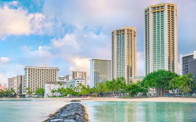 Hyatt Regency Waikiki Beach Resort