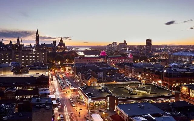 Andaz Ottawa ByWard Market