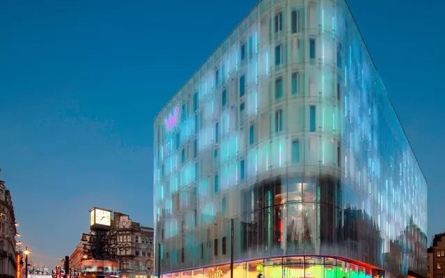 W London - Leicester Square