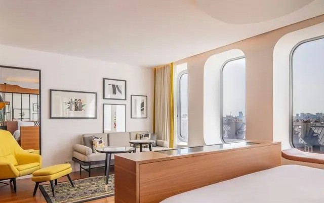 Renaissance Paris Republique Hotel