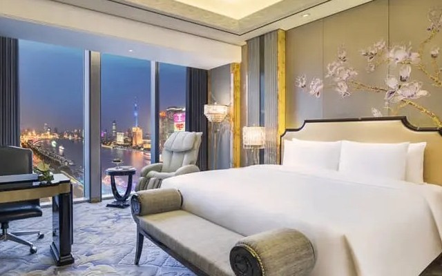 Wanda Reign on the Bund Shanghai