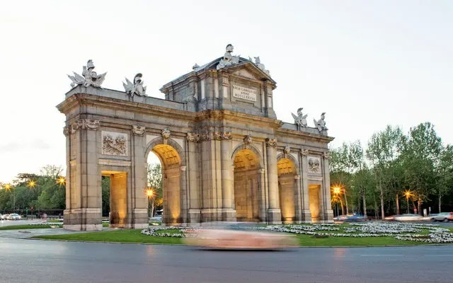 Hospes Puerta de Alcalá Madrid