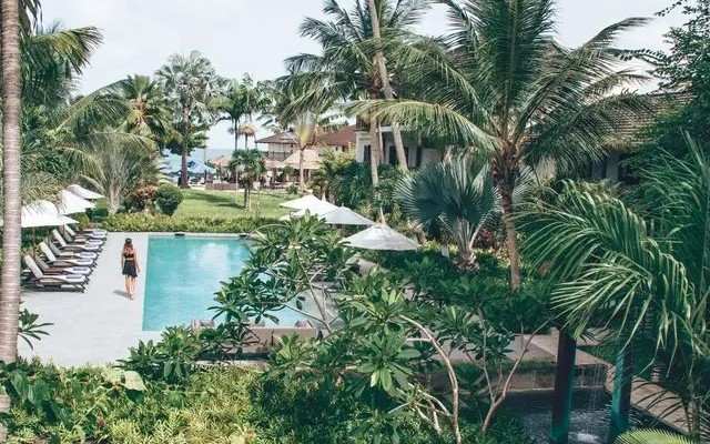 The Sandpiper St James