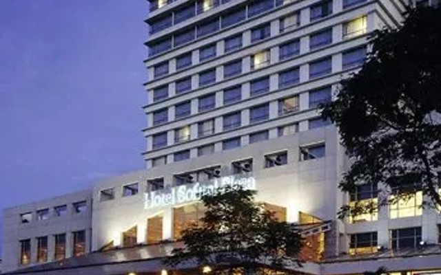 Sofitel Saigon Plaza