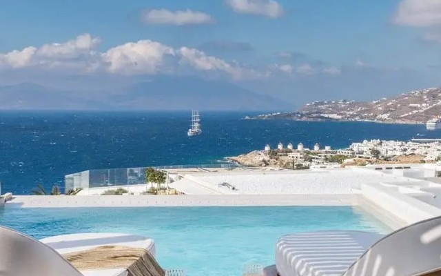 Myconian Naia Luxury Suites