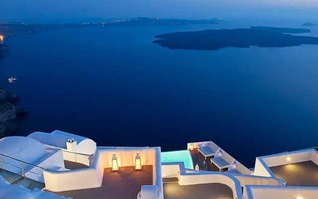 Katikies Chromata Santorini