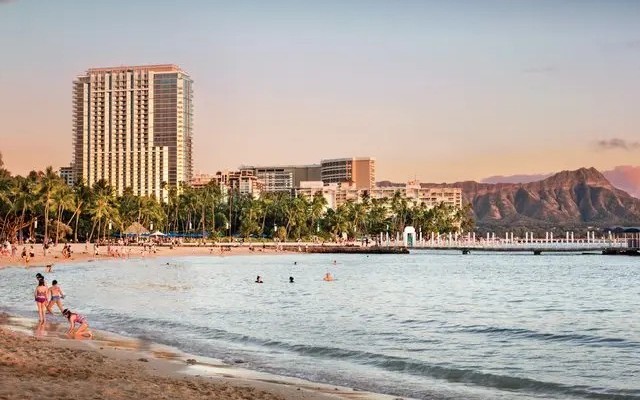 Ka La'i Waikiki Beach
