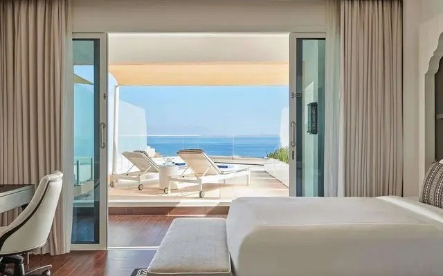 Fairmont Fujairah Beach Resort