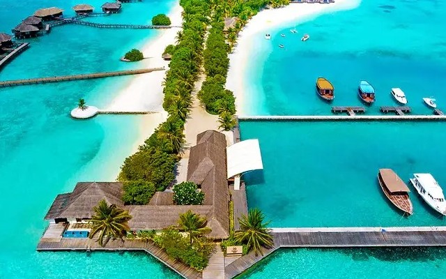 Sheraton Maledives Full Moon Resort