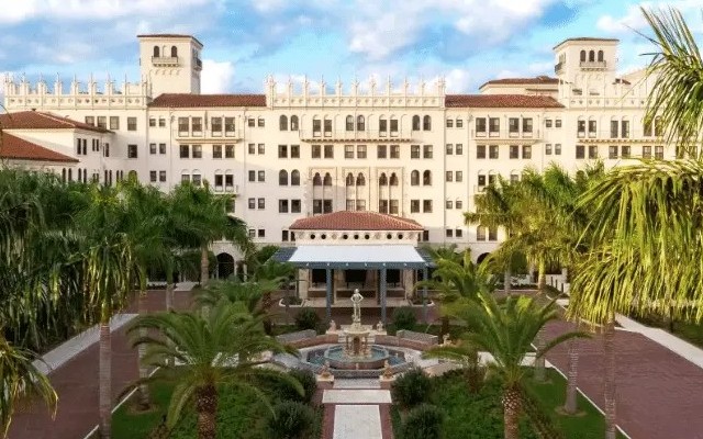 Yacht Club at The Boca Raton