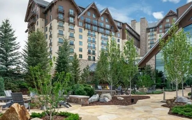 Gaylord Rockies Resort
