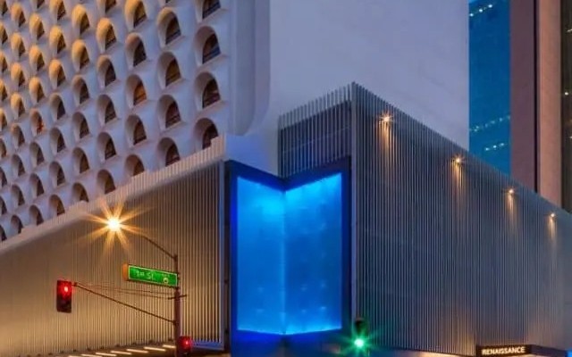 Renaissance Phoenix Downtown Hotel