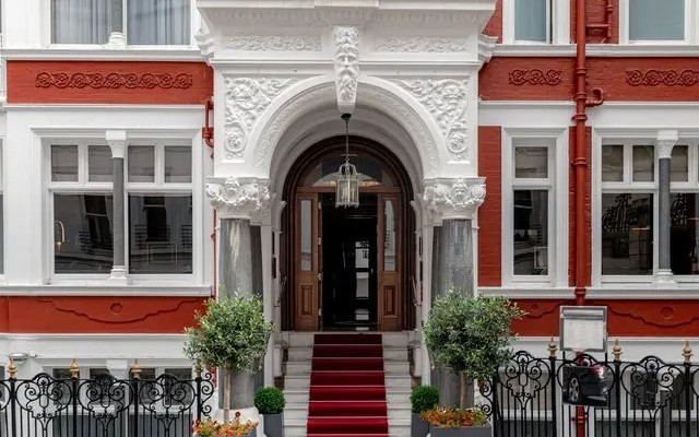 Althoff St. James Hotel London