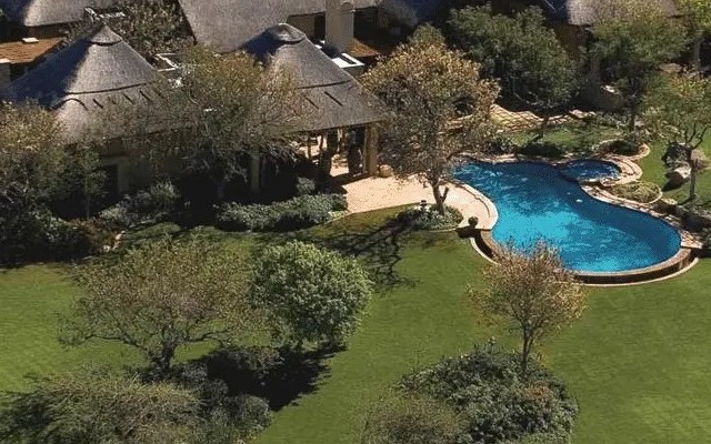 Jumeirah Thanda Safari