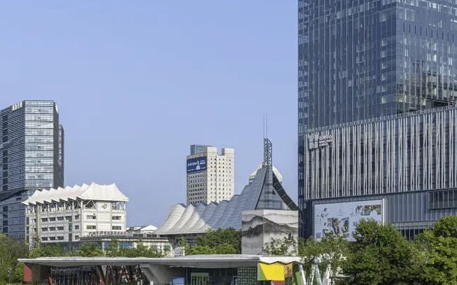 Four Seasons Hotel at Hangzhou Centre