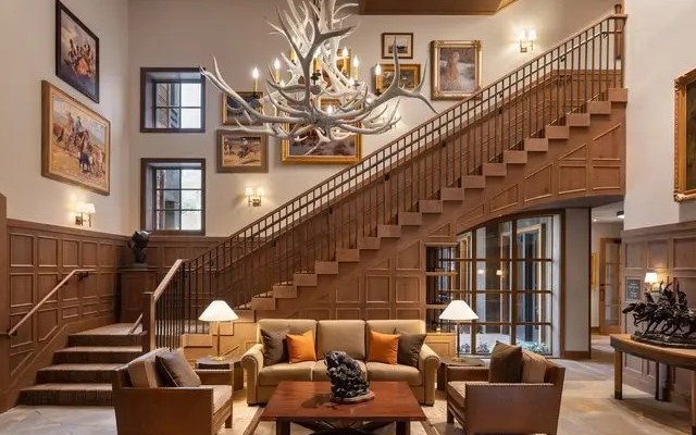 Rusty Parrot Lodge Jackson