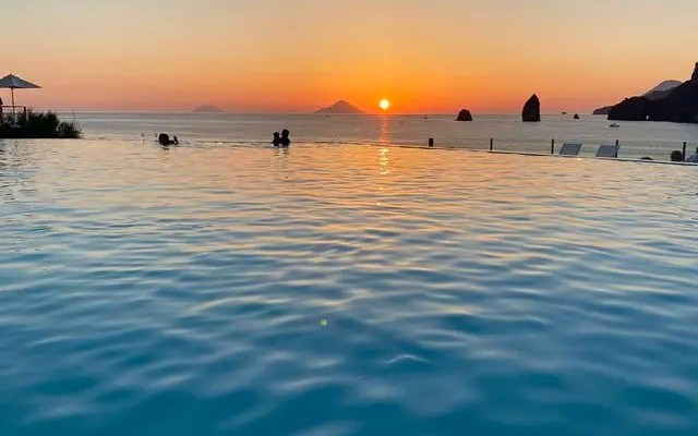 Therasia Resort Vulcano